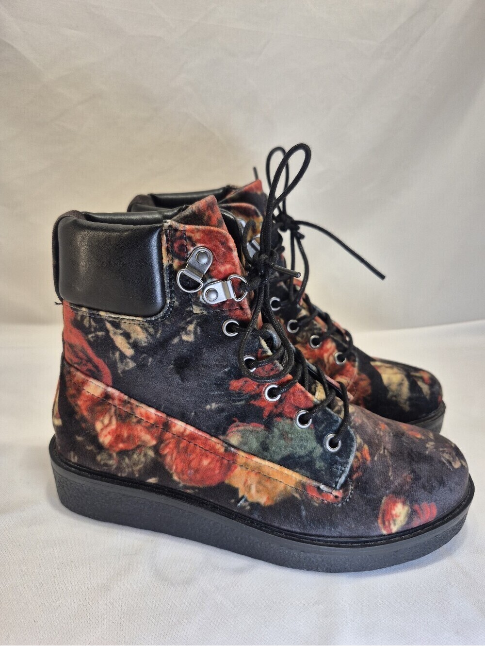 MIA Women's 6M Prepster-V Black Floral Velvet Combat Boots NWT $79